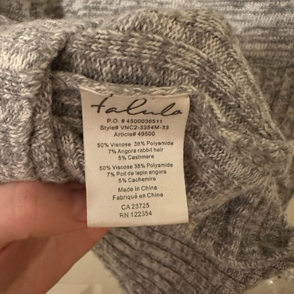 Aritzia Talula Heathered Grey Soft Cardigan - Picture 7 of 7